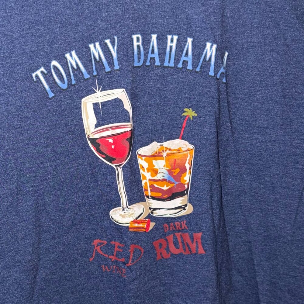 Tommy Bahama Graphic T-Shirt – Red Rum Cocktail Print – Men’s Size Large